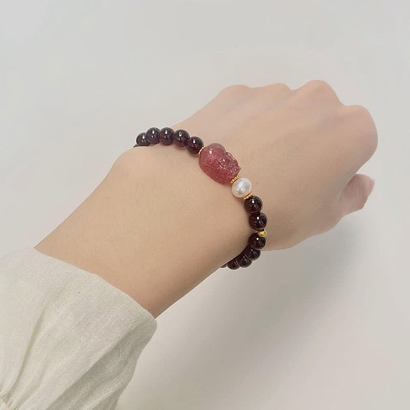 Garnet Pearl Pi Xiu Strawberry Quartz Bracelet